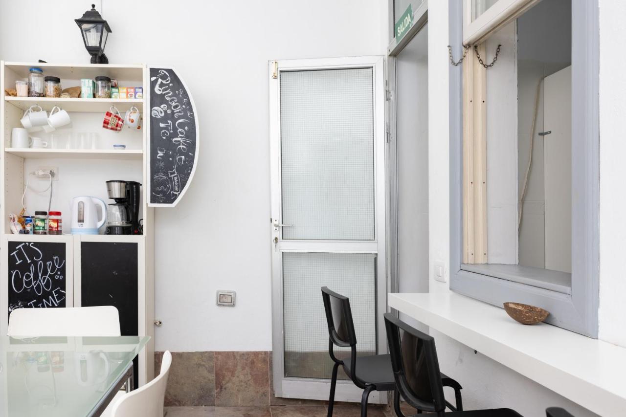 Wanderlust Hostel Santa Cruz de Tenerife Buitenkant foto