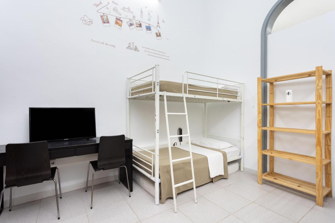 Wanderlust Hostel Santa Cruz de Tenerife Buitenkant foto