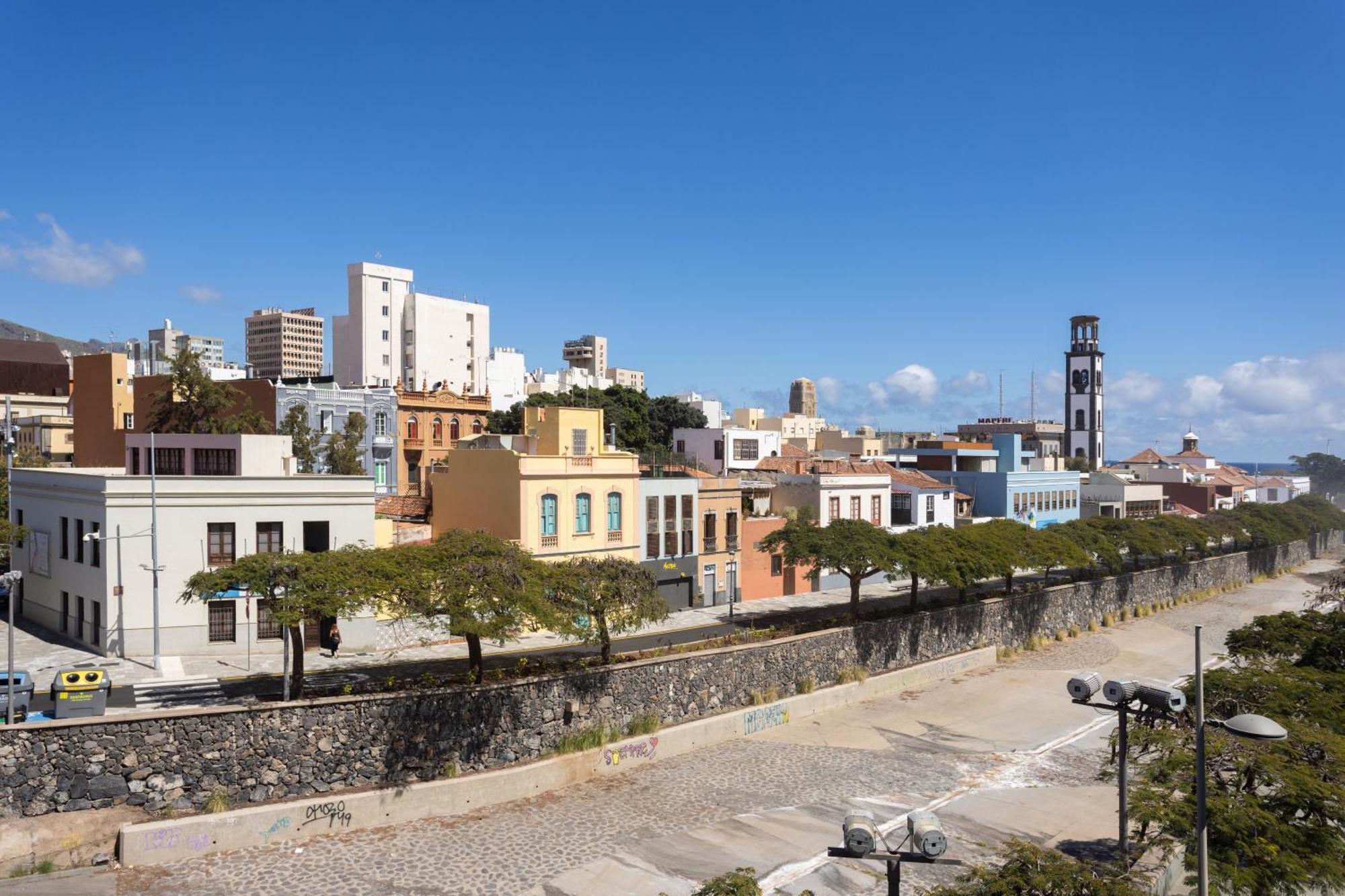 Wanderlust Hostel Santa Cruz de Tenerife Buitenkant foto